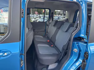 FORD Tourneo Courier 1.0 EcoBoost Titanium Automat