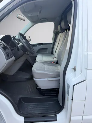 VW T5 2.0 TDI DSG * Sortimo * Nutzlast 1179kg * Klima * 3 Sitzer * Automat *