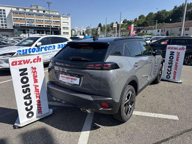 PEUGEOT 2008 1.2 PureTech GT Automat