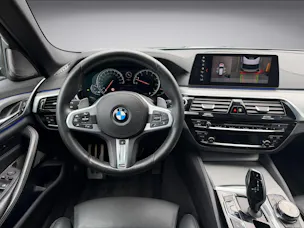 BMW 540i xDrive Touring M Sport Line Steptronic * M Paket * B58 * Vollausstattung !! * NP. 130'280.- *