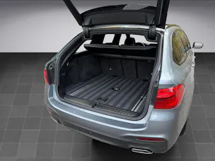 BMW 540i xDrive Touring M Sport Line Steptronic * M Paket * B58 * Vollausstattung !! * NP. 130'280.- *