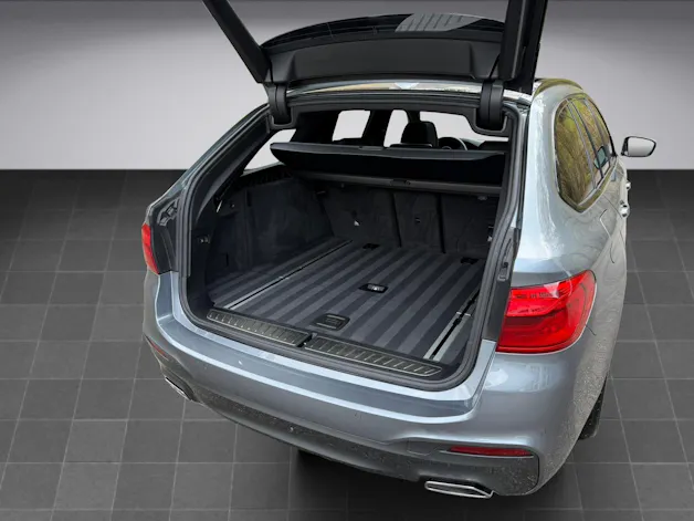 BMW 540i xDrive Touring M Sport Line Steptronic * M Paket * B58 * Vollausstattung !! * NP. 130'280.- *