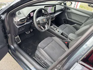 CUPRA LEON ST 1.5 eTSi DSG-Automat