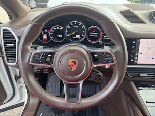 PORSCHE Cayenne Coupé E-Hybrid 462PS Automat