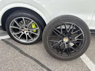 PORSCHE Cayenne Coupé E-Hybrid 462PS Automat