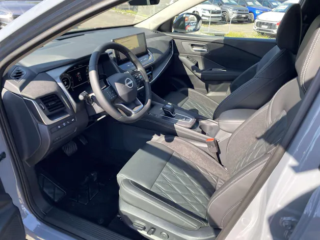 NISSAN Qashqai 1.3 DIG-T MHEV Tekna+ 4x4 Xtronic-Automat