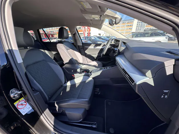 VW Golf Variant 2.0 TDi Life GOAL DSG-Automat