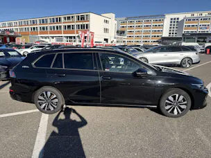 VW Golf Variant 2.0 TDi Life GOAL DSG-Automat