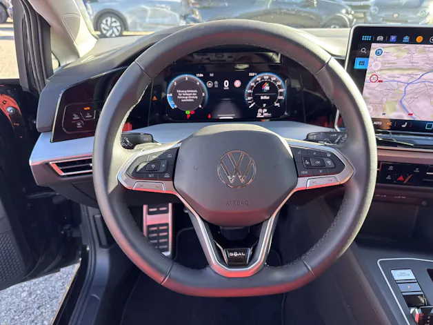 VW Golf Variant 2.0 TDi Life GOAL DSG-Automat