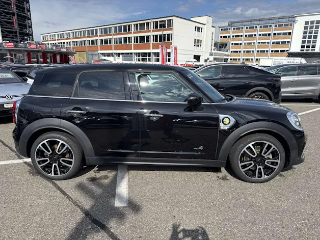 MINI Countryman Cooper SE ALL4 JCW 224PS Steptronic-Automat