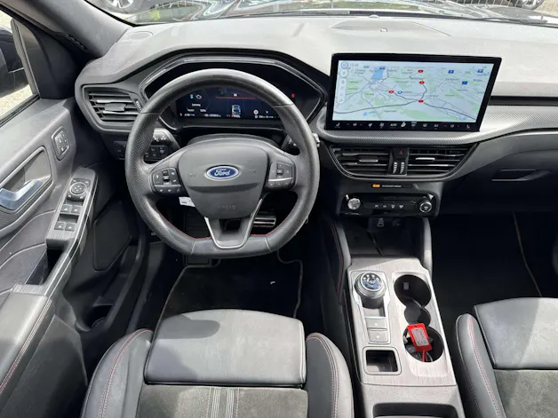 FORD Kuga 2.5 FHEV ST-Line X 4WD Automat