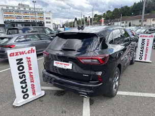 FORD Kuga 2.5 FHEV ST-Line X 4WD Automat