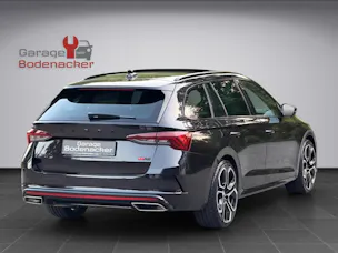 SKODA Octavia Combi 2.0 TDI DSG RS 4x4 * 200PS *