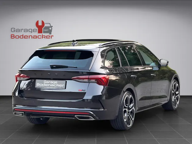 SKODA Octavia Combi 2.0 TDI DSG RS 4x4 * 200PS *
