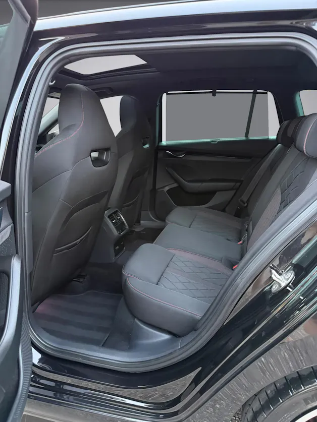 SKODA Octavia Combi 2.0 TDI DSG RS 4x4 * 200PS *
