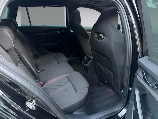 SKODA Octavia Combi 2.0 TDI DSG RS 4x4 * 200PS *