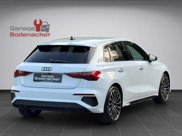 AUDI A3 Sportback 35 TFSI S line Attraction S-tronic