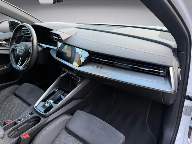 AUDI A3 Sportback 35 TFSI S line Attraction S-tronic