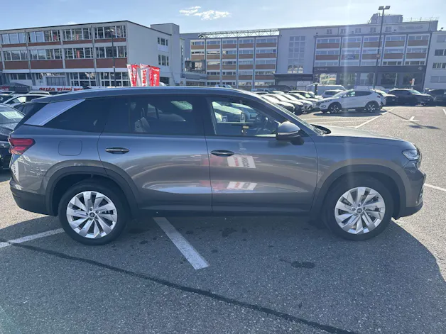 SKODA Kodiaq 2.0 TDi Selection 4x4 7-Plätzer DSG-Automat