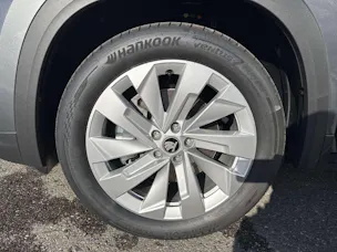 SKODA Kodiaq 2.0 TDi Selection 4x4 7-Plätzer DSG-Automat