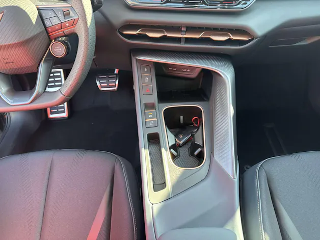 CUPRA Terramar 1.5 eTSi DSG-Automat