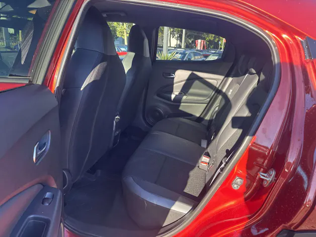 NISSAN Juke 1.0 DIG-T N-Connecta DCT-Automat