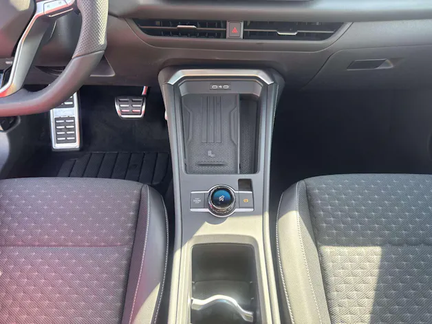 VW T-Roc 1.5 eTSi mHEV R-Line DSG-Automat