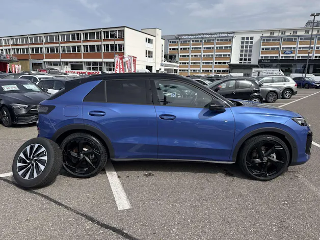 VW T-Roc 1.5 eTSi mHEV R-Line DSG-Automat