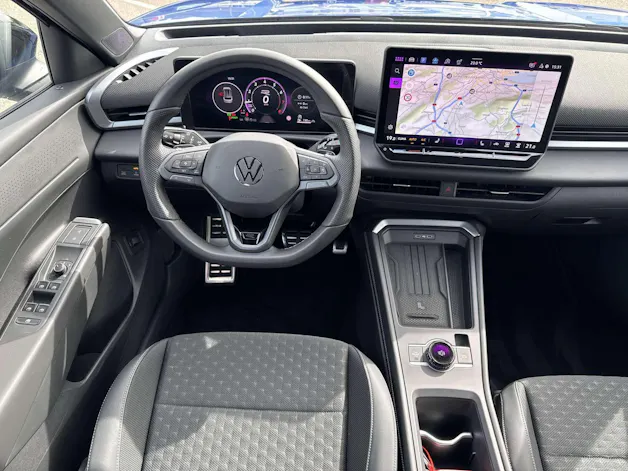 VW T-Roc 1.5 eTSi mHEV R-Line DSG-Automat