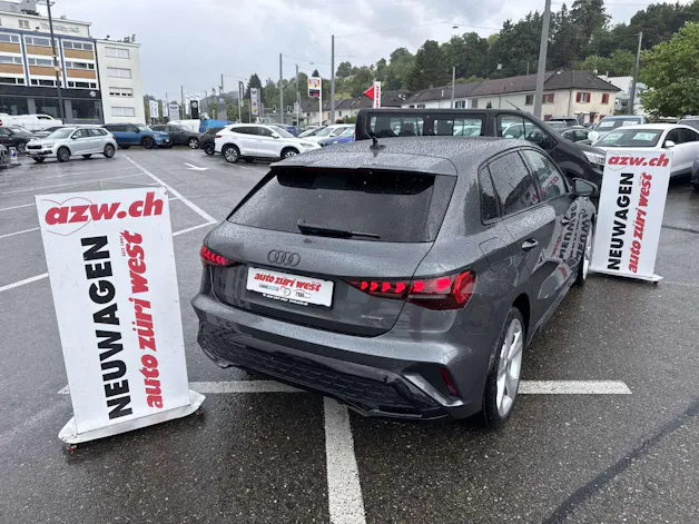 AUDI A3 Sportback 40 TFSi quattro S Line S-Tronic Automat