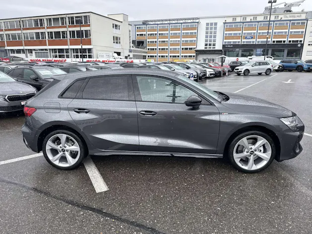 AUDI A3 Sportback 40 TFSi quattro S Line S-Tronic Automat