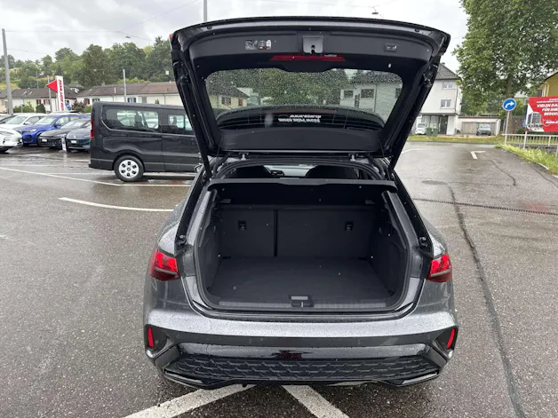 AUDI A3 Sportback 40 TFSi quattro S Line S-Tronic Automat