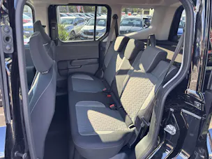 FORD Tourneo Courier 1.0 EcoBoost Titanium Automat