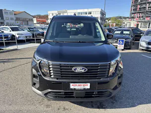 FORD Tourneo Courier 1.0 EcoBoost Titanium Automat