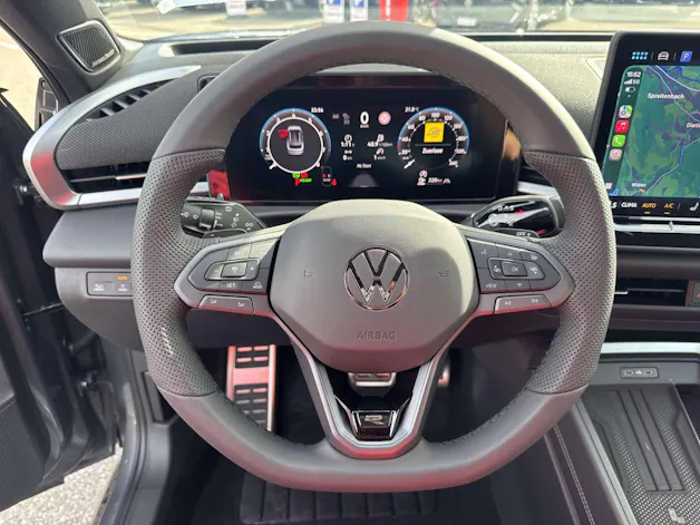 VW T-Roc 1.5 eTSi mHEV R-Line DSG-Automat