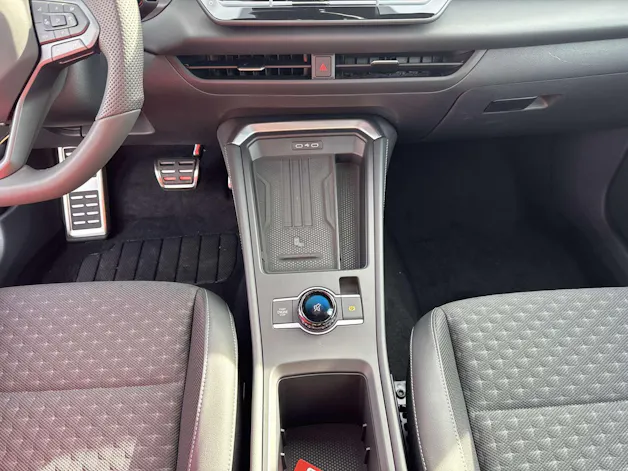 VW T-Roc 1.5 eTSi mHEV R-Line DSG-Automat