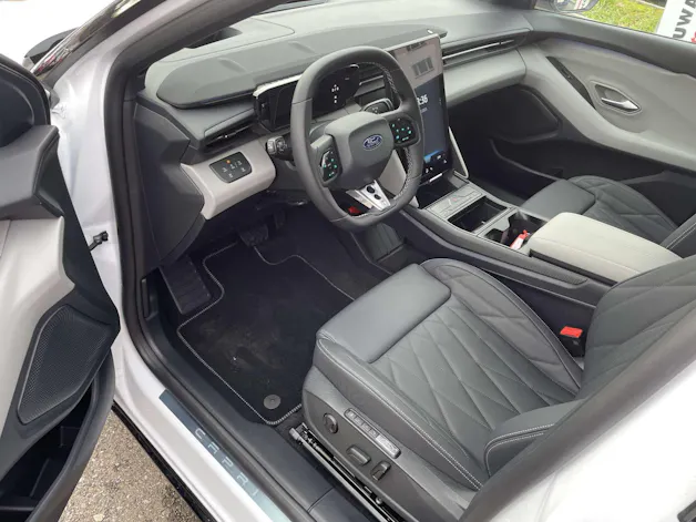FORD Capri Elektro 79kWh 340PS Dual Extended Range Premium AWD
