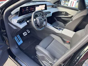 PEUGEOT 3008 145 GT Hybrid e-DCS-Automat