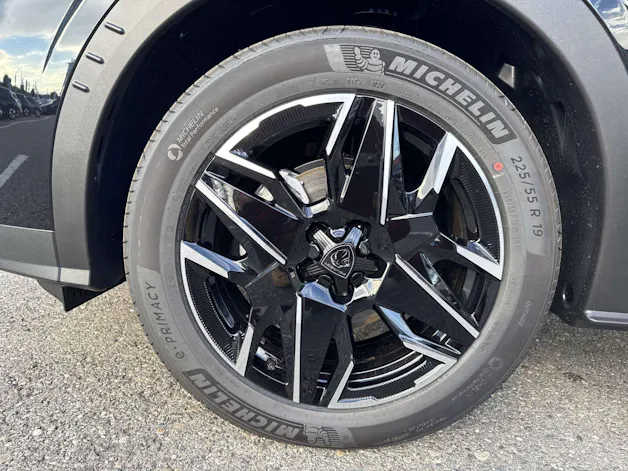 PEUGEOT 3008 145 GT Hybrid e-DCS-Automat