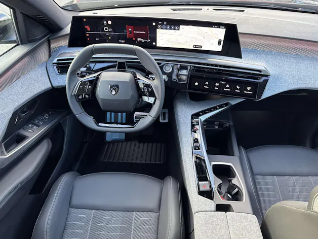 PEUGEOT 3008 145 GT Hybrid e-DCS-Automat