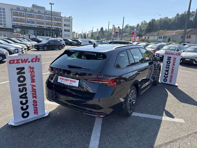 SKODA Octavia Combi 2.0 TDi Selection Tour DSG-Automat