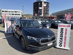 SKODA Octavia Combi 2.0 TDi Selection Tour DSG-Automat