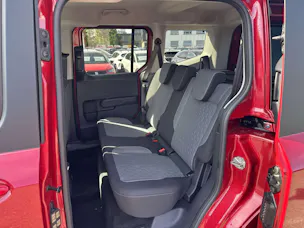 FORD Tourneo Courier 1.0 EcoBoost Titanium Automat
