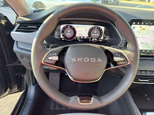 SKODA Octavia Combi 2.0 TDi Selection Tour DSG-Automat