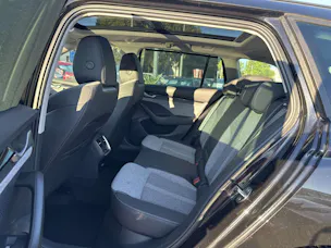 SKODA Octavia Combi 2.0 TDi Selection Tour DSG-Automat