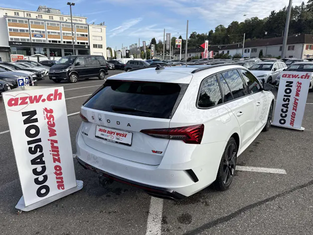 SKODA Octavia Combi 2.0 TSi RS 265PS DSG-Automat