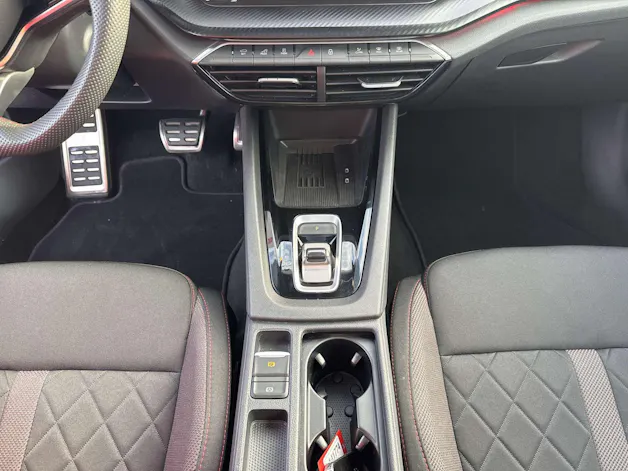 SKODA Octavia Combi 2.0 TSi RS 265PS DSG-Automat