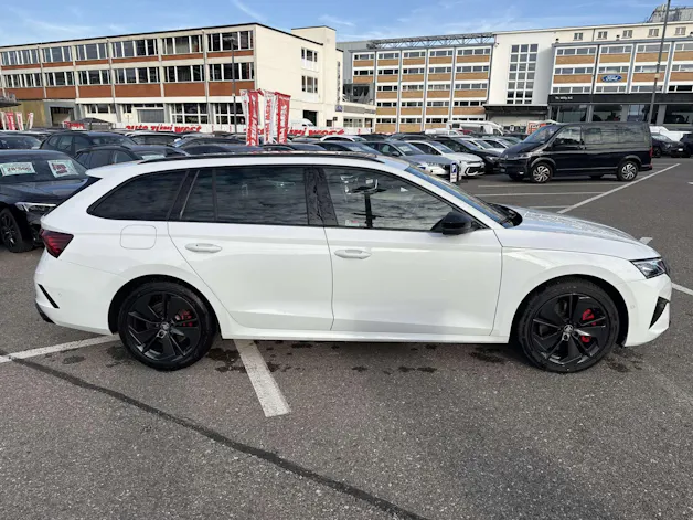 SKODA Octavia Combi 2.0 TSi RS 265PS DSG-Automat