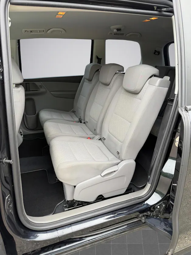 SEAT Alhambra 2.0 TDI Style DSG * 7 Plätzer * Facelift * AHK *