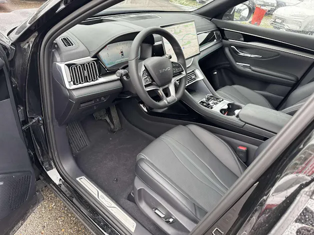 BYD Seal U DM-i PHEV Design AWD 324PS Automat